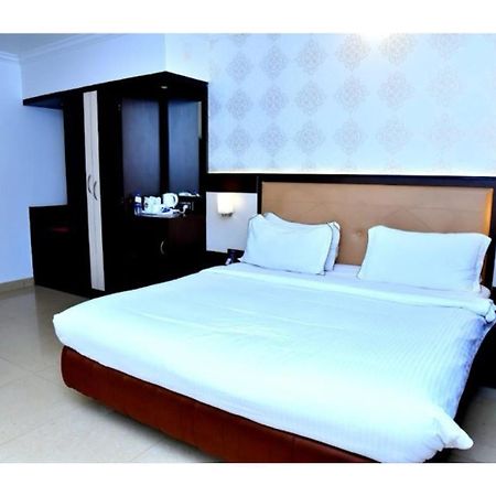 The Grand Krishna Luxury Hotel, Chikmagalūr Zewnętrze zdjęcie